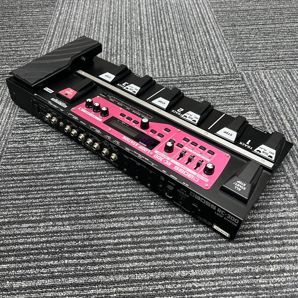 RC-300 Loop Station: Ultimate Looping Effects Processor