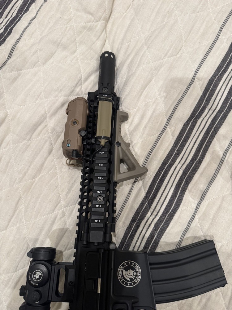 Lancer Tactical Ar Airsoft Gun