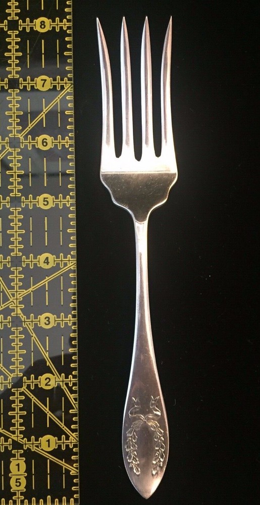 Rockford FAIROAKS Pattern 7 3/4" MEAT FORK Serving Fork Silver-plate Flatware