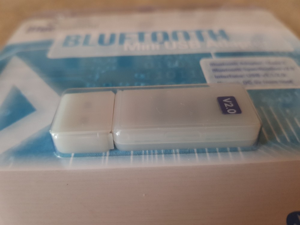 Blue Diamond Bluetooth Mini USB Adapter - Blue Tooth V2.0 98SE/ME/2000/XP K1-3