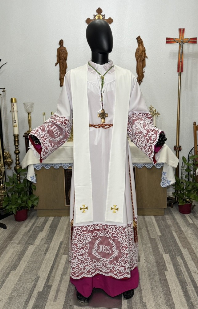 WHITE VESTMENT CHASUBLE & STOLE