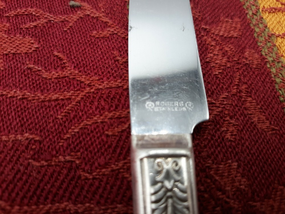 Rogers Stainless Dinner Knives Wheat Flower Pattern