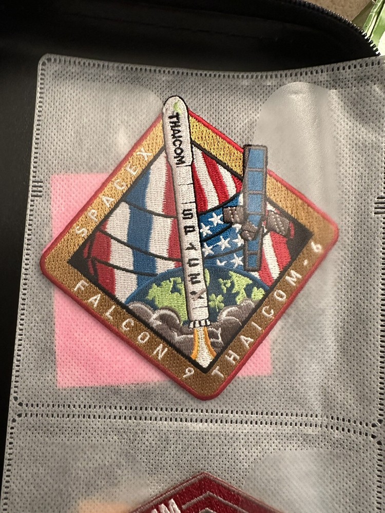 Official SpaceX Mission Patch THAICOM-6