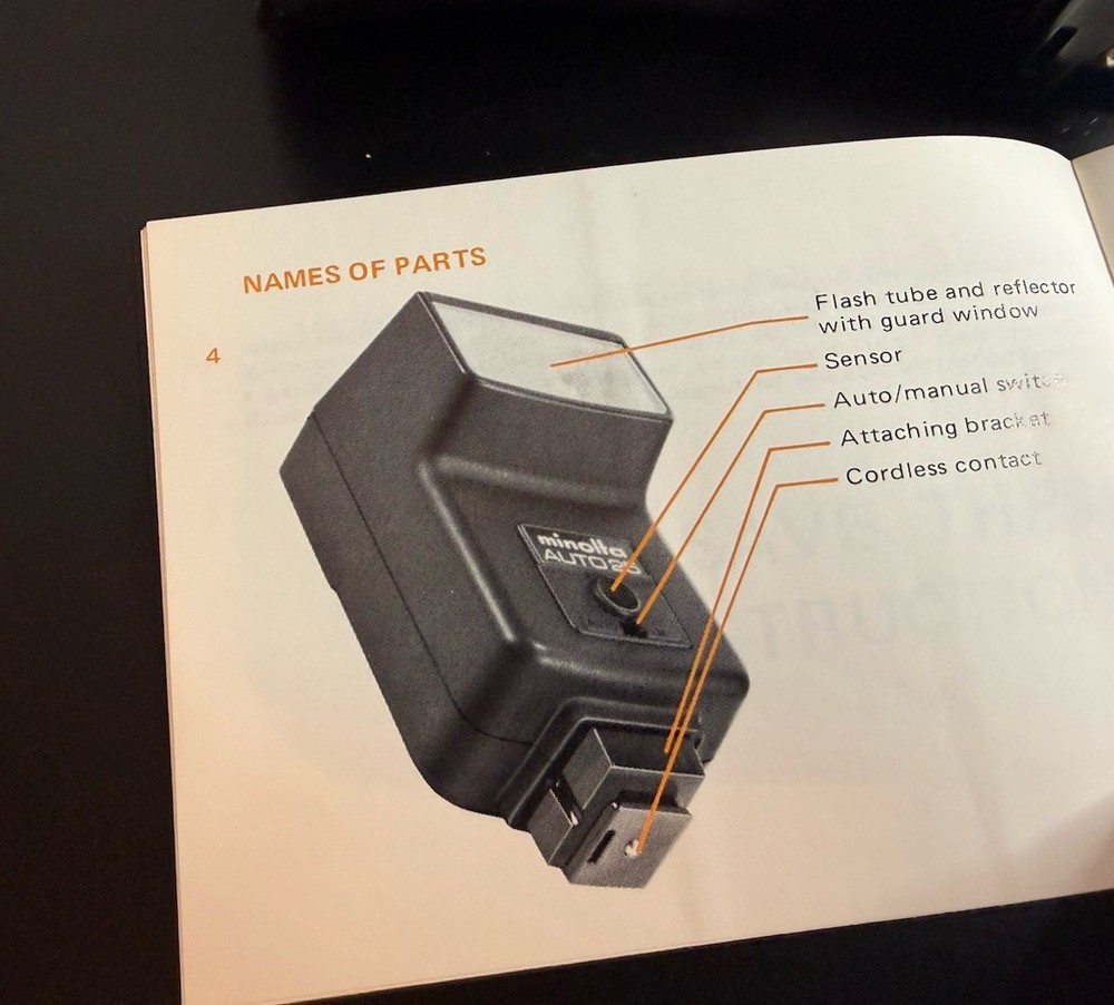 Minolta Auto 25 Flash Electroflash Shoe Mount w/Case