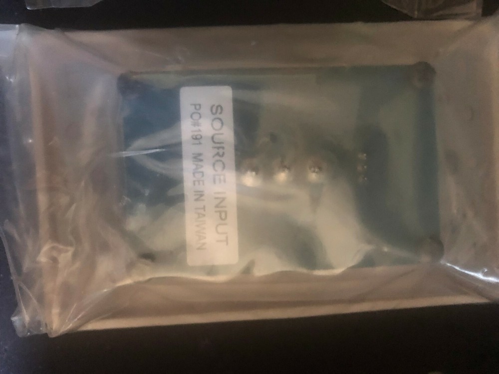 Flush Mount Audio Source Input SP11 , White Wall Plate with wiring harness