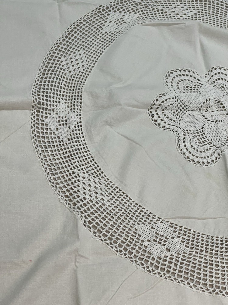 Antique 20th Century Tablecloth - White