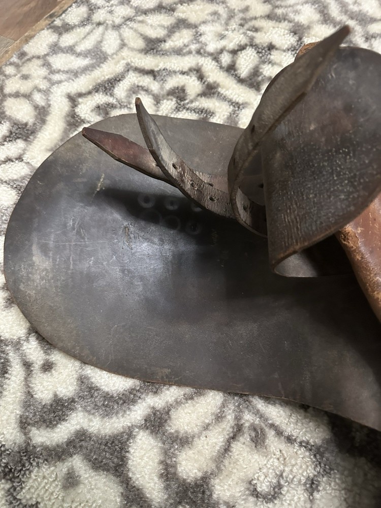 english riding saddle