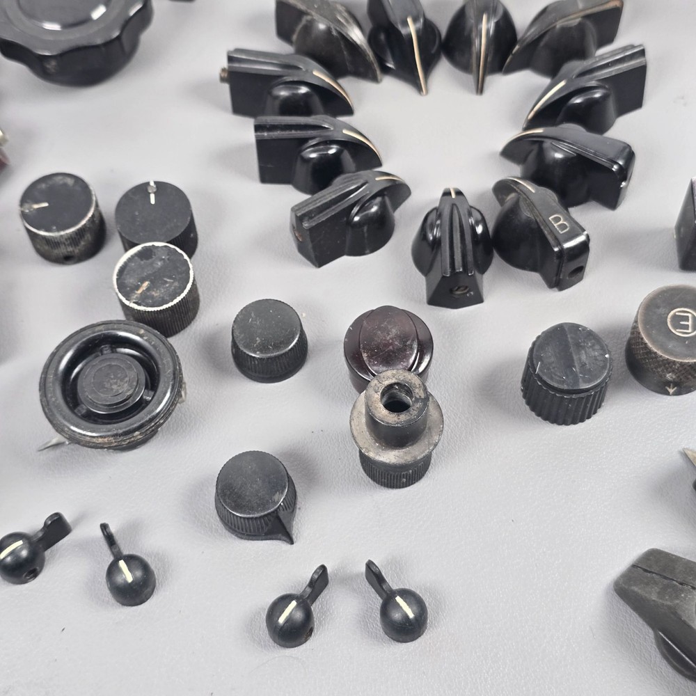 Assorted Lot Vintage Bakelite Metal & Plastic Radio Control Knobs Steampunk