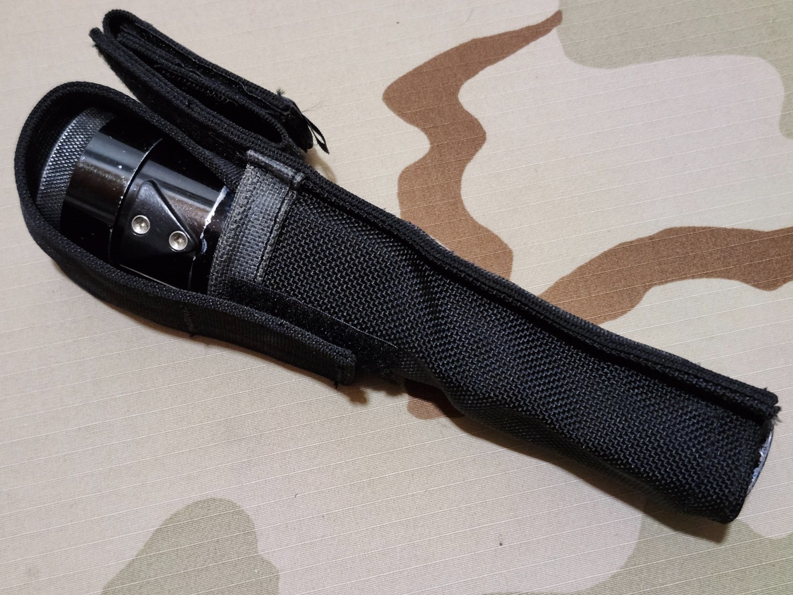 Blackhawk Old Gen Tactical Duty Streamlight Polystinger Pouch READ DESCRIPTION!