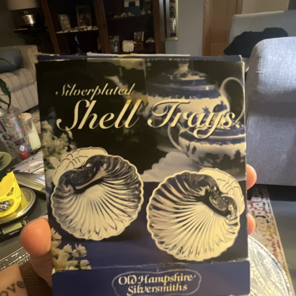Old Hampshire Silversmiths Silver Plate Shell Tray Set, 2-Piece
