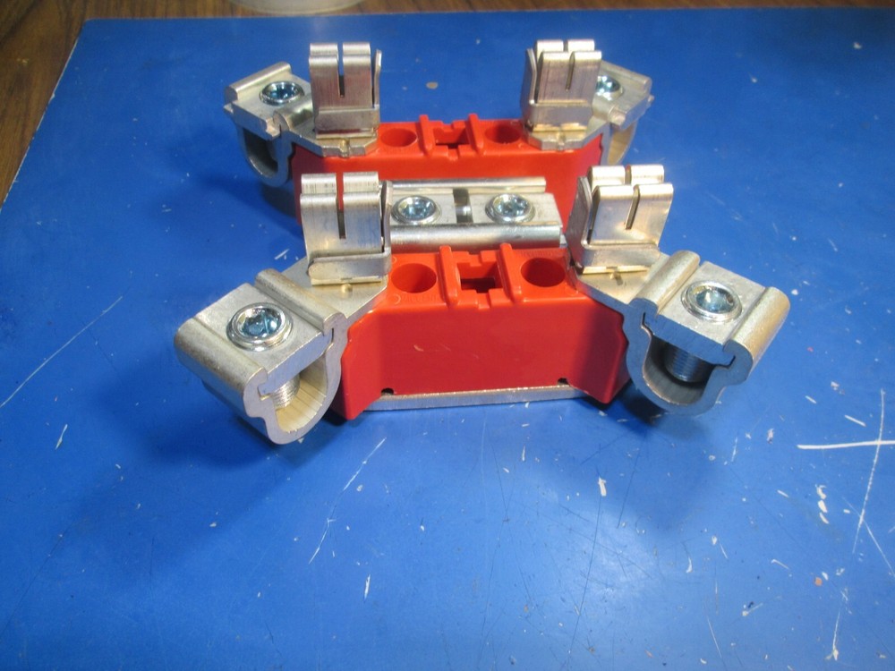 Thomas & Betts Anchor 200 Amp Porcelain 123033 Meter Socket Replacement Kit