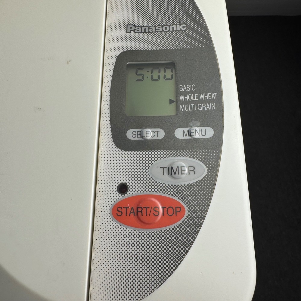 Panasonic SD-YD200 Automatic Bread Maker White 550W Multi Grain Whole Wheat