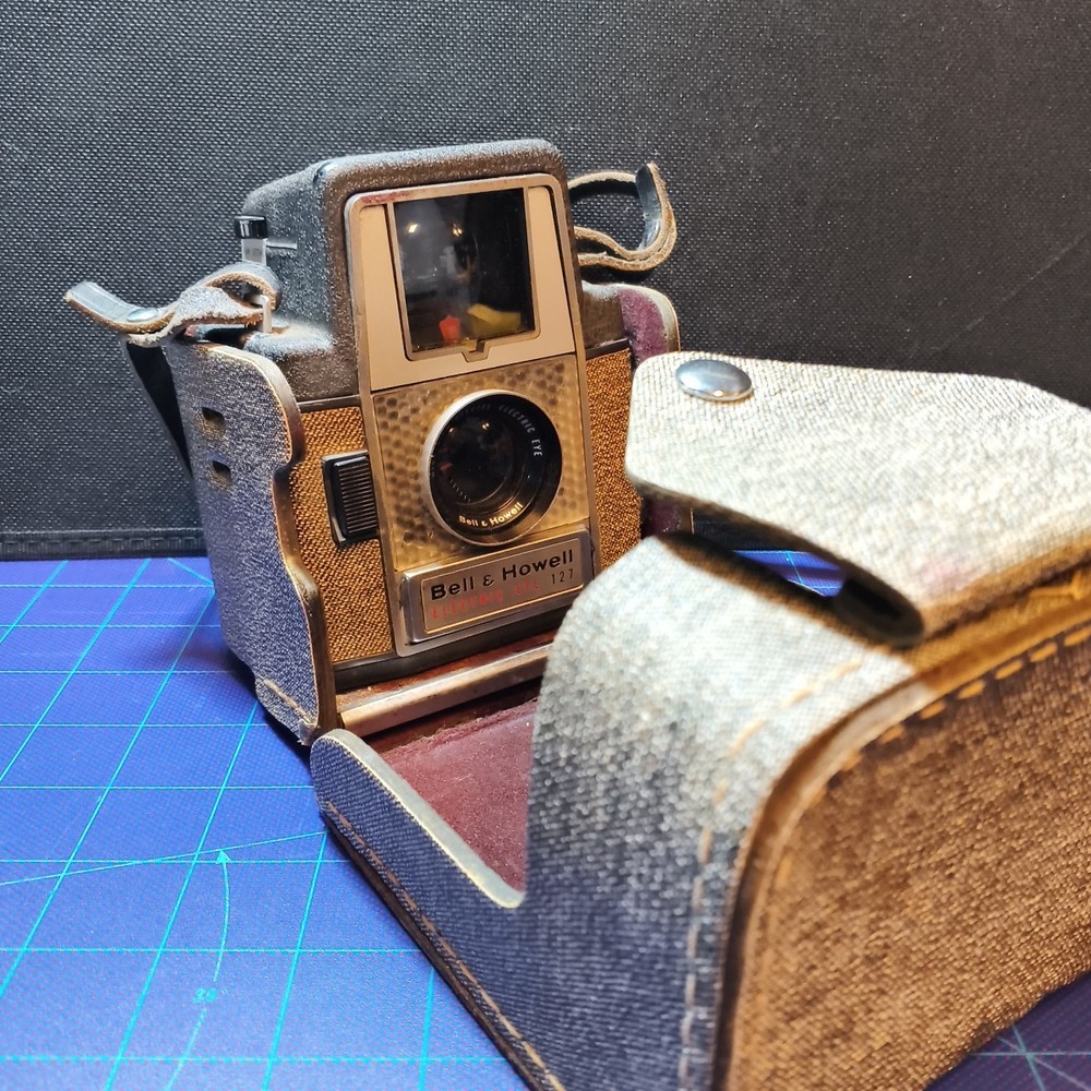 Retro Bell & Howell Electric Eye 127  Camera Original Case Working shutter Comp.