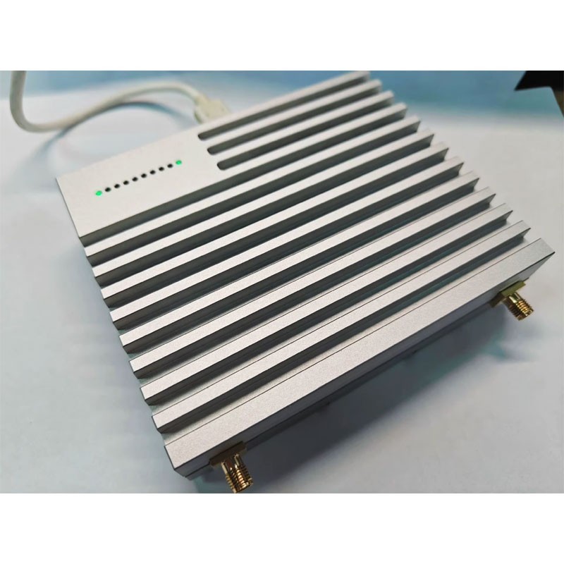 LibreVNA 100kHz-6GHz 2-Port Vector Network Analyzer with Flanged Connectors