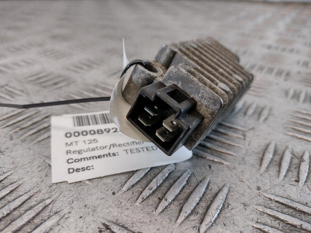 2017 YAMAHA MT 125 125 ABS RECTIFIER REGULATOR