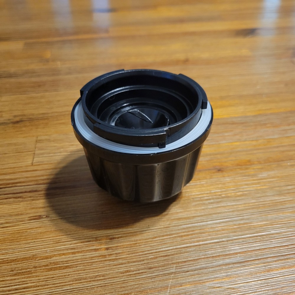 Brewsly GM3002 Cold Press Juicer End Cap Black Plastic Replacement Part