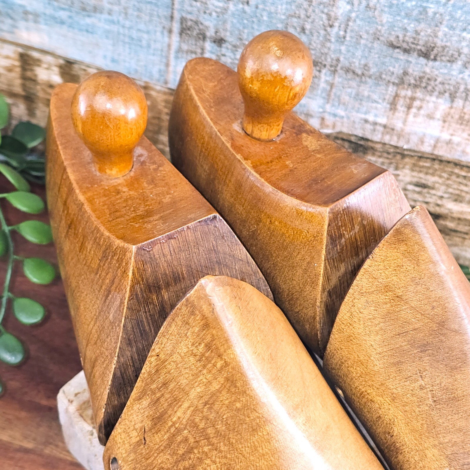 Vintage Wooden Shoe Trees Form Insert Stretcher Shaper Mold Mens Pair Size 7C