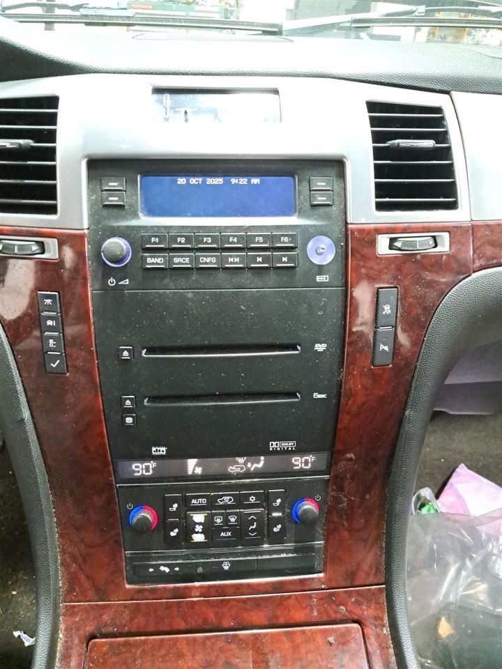 2007 Escalade Amplifier Sku#4268285
