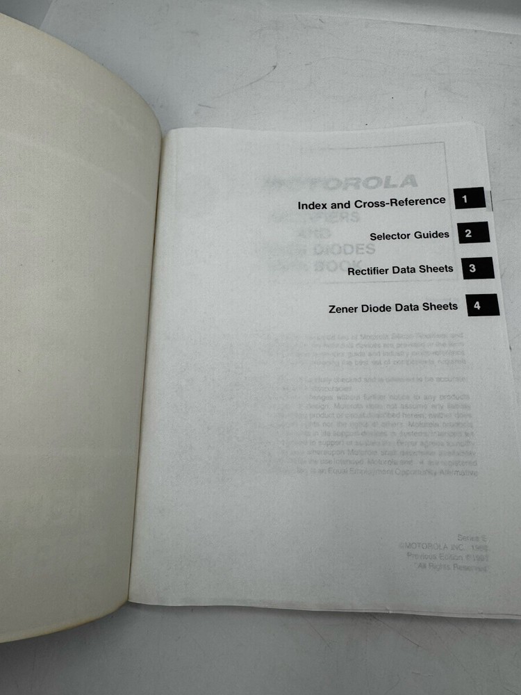 MOTOROLA Linear/Switchmode Voltage Regulator Handbook + Rectifiers & Zener Data