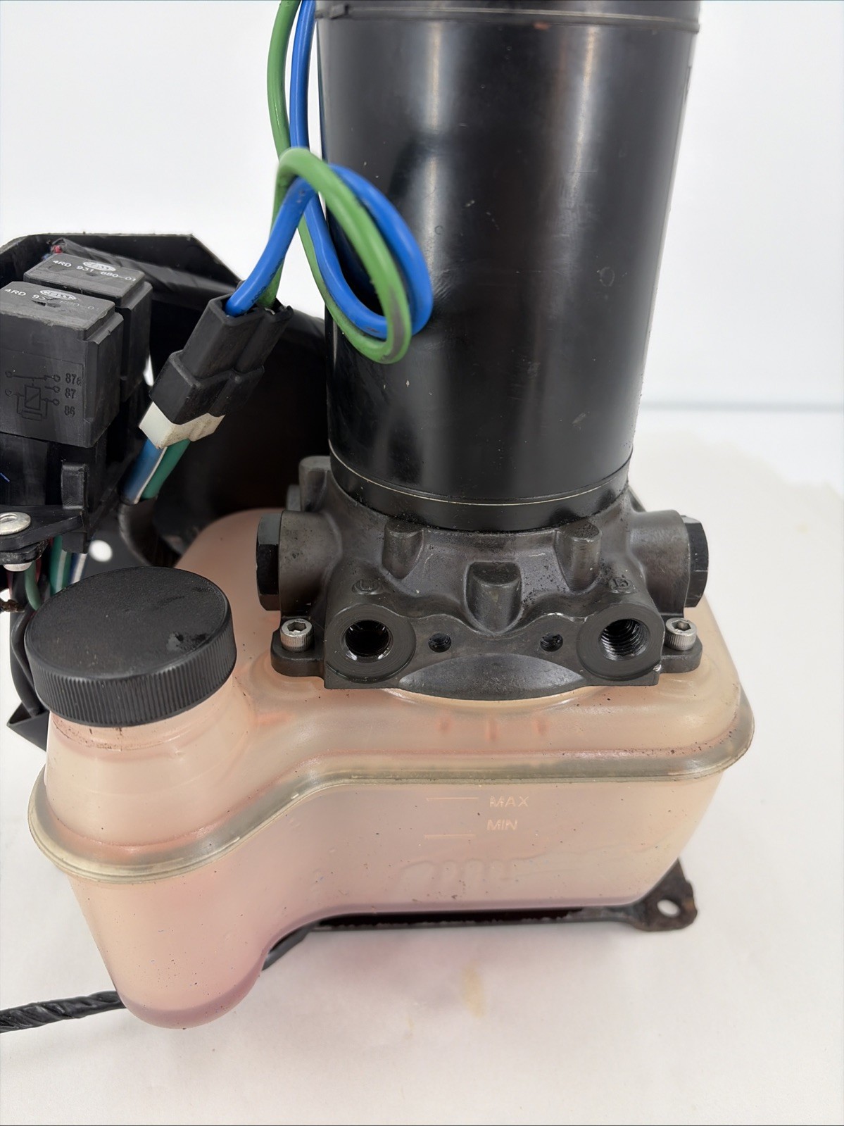 04 Volvo Penta SX M SX-M Out Drive Outdrive trim tilt lift hydraulic pump