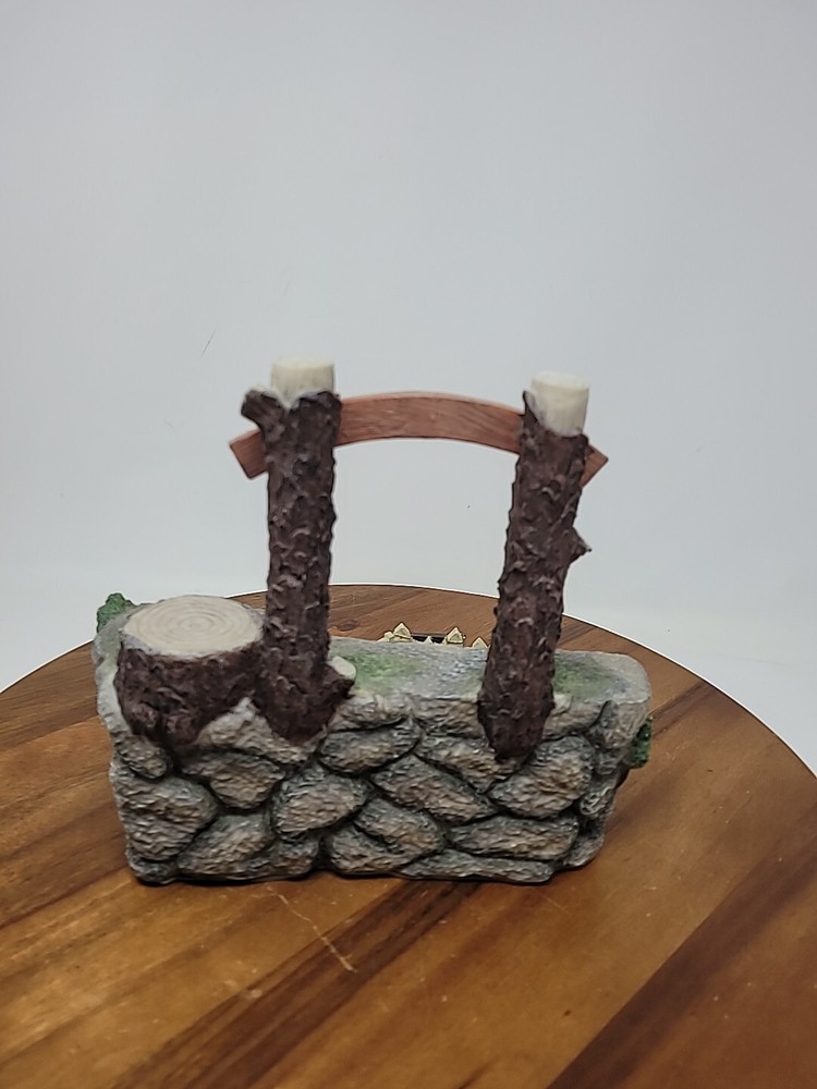 Direct Connection Dog Paradise 2003 Figurine Stand