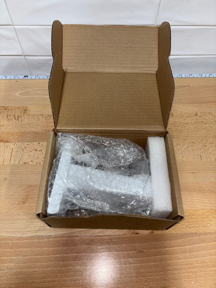 AXIS T91E61 Wall Mount