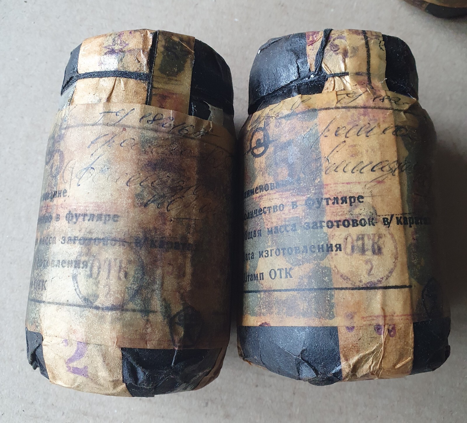 Diamond synthetic Powder , weight =35-200 gr. ,Grit 100.