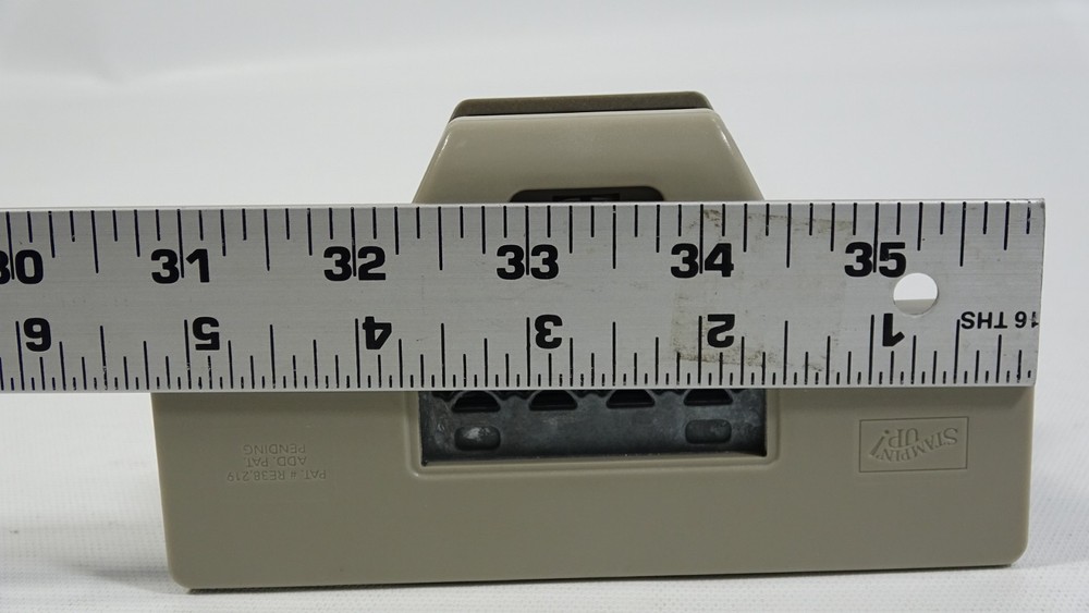 Stampin Up! Border Edge Locking Paper Punch - Rounded Pattern