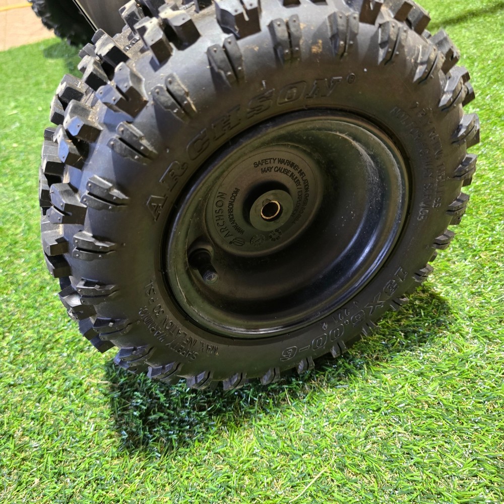 Meyer Walk Behind Hotshot-100 Drop Spreader