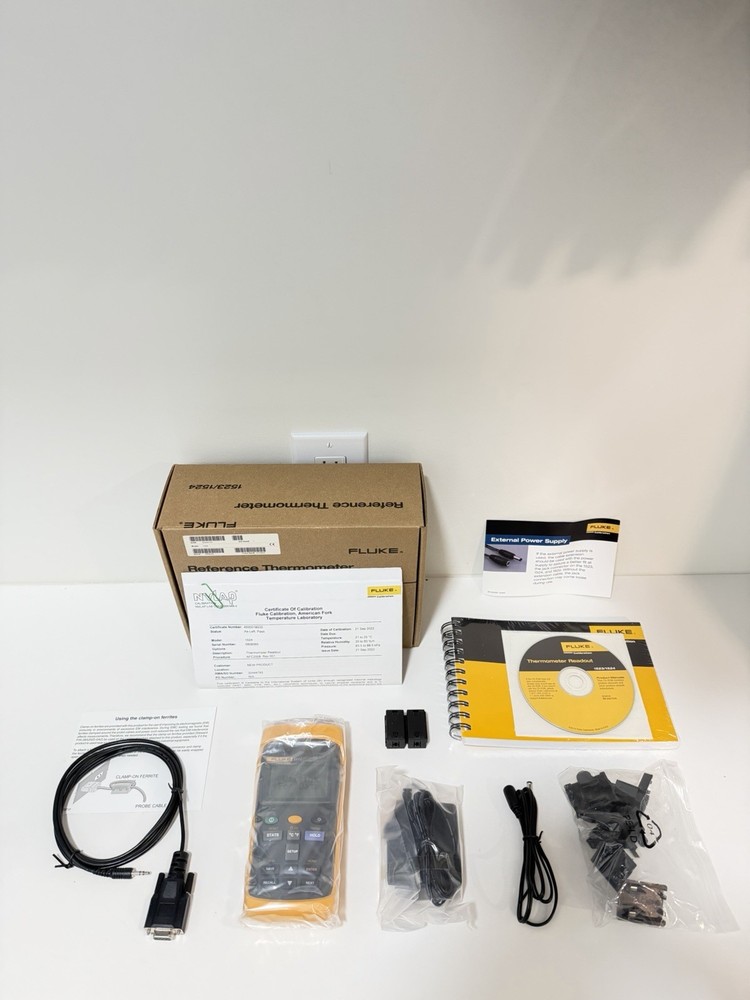 FLUKE 1524 REFERENCE THERMOMETER W/ PROBE & BAG (TESTED) FREE SHIPPING