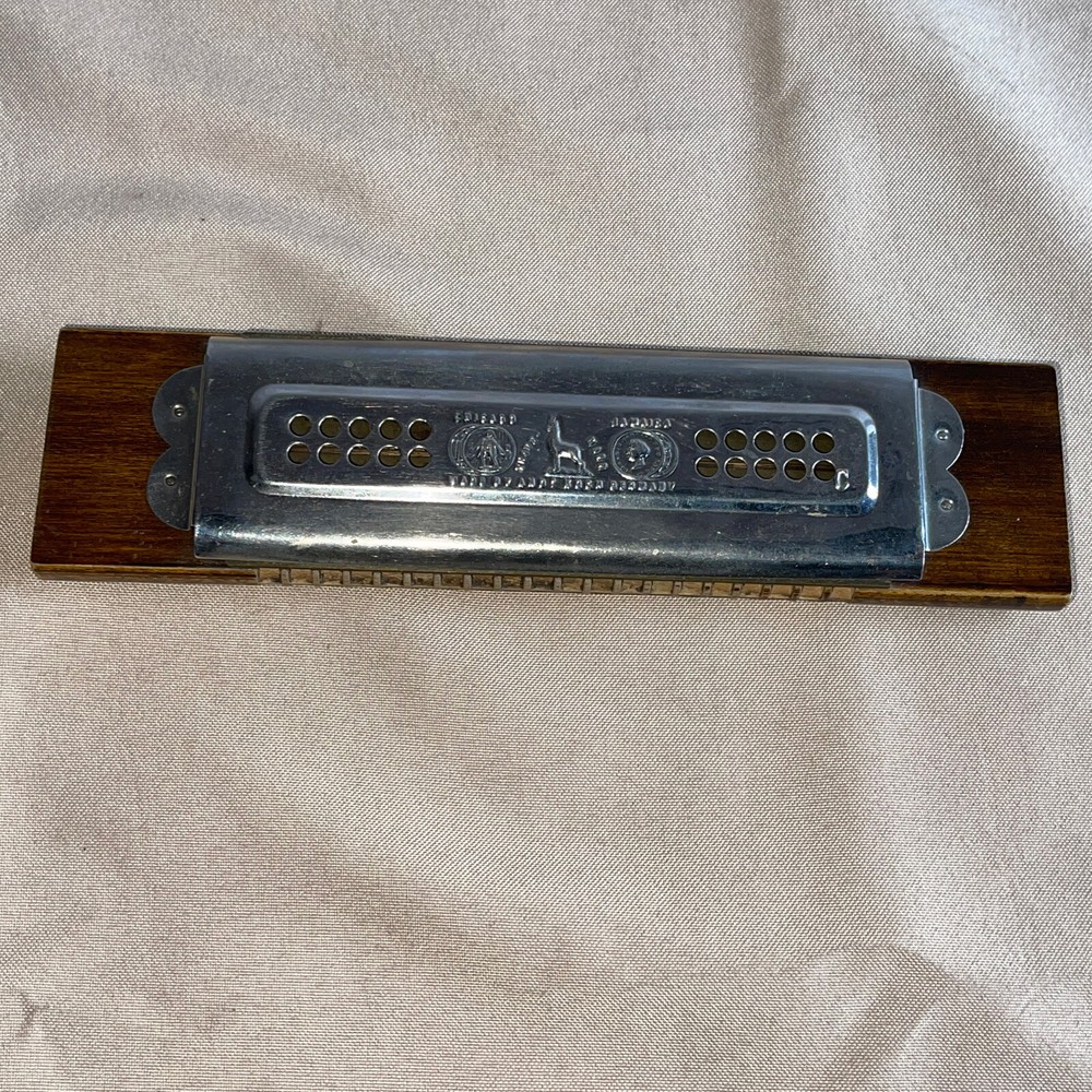 VINTAGE BUGLE BAND TREMOLO HARMONICA MADE IN GERMANY