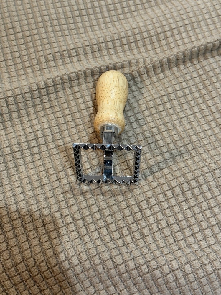 1 Ravioli Cookie Stamp Maker Cutter (G)