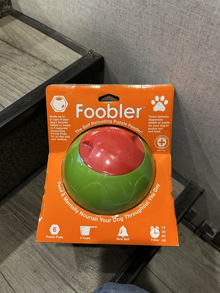 Foobler Automatic Self-Reloading Puzzle Feeder for Dogs with 6 Timer Activations