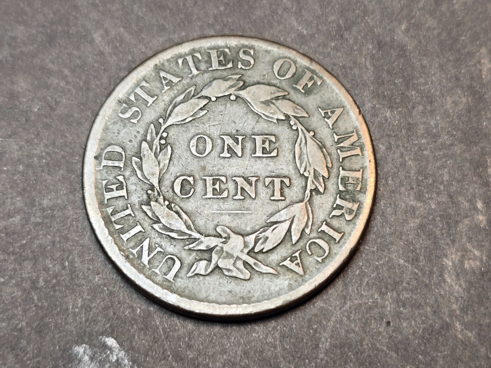 1820 matron head large cent/small date vg+