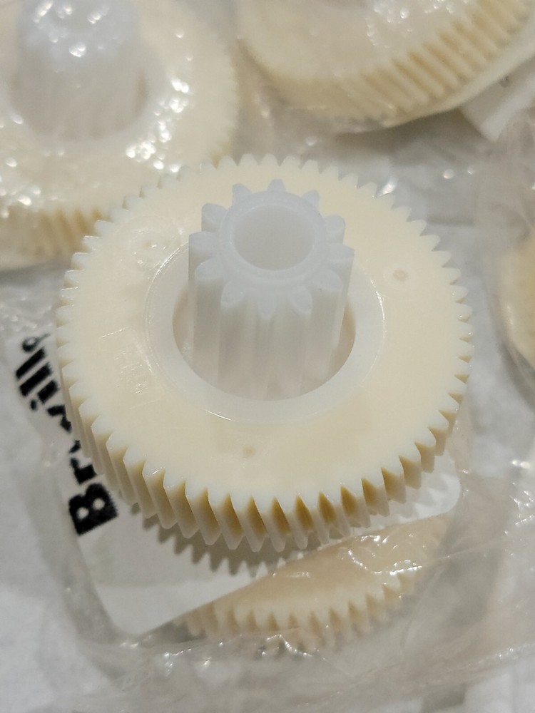 BREVILLE MAIN GEAR