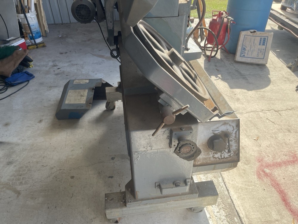 INDUSTRIAL BAND SAW - 440 Volt 3 Phase Variable Speed