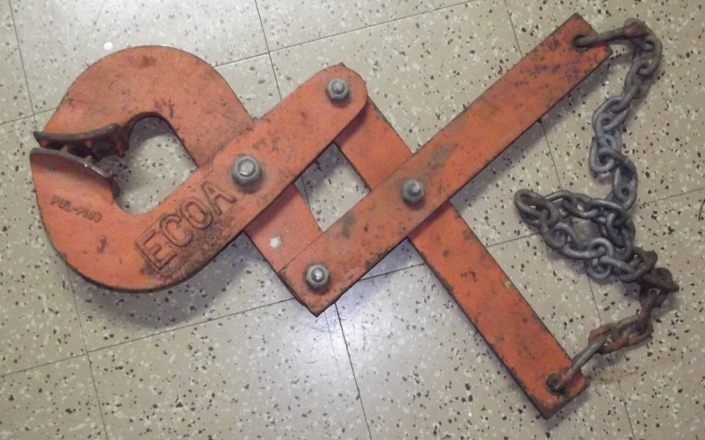 ECOA Pallet Puller Clamp