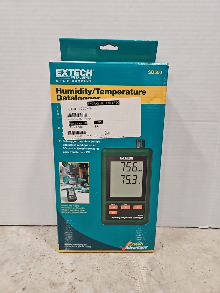 EXTECH INSTRUMENTS. SD500 - Humidity / Temperature Datalogger-NEW