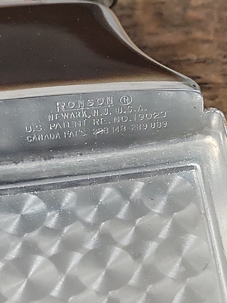 Vintage RONSON Mastercase Cigarette Lighter and Holder w/Original Box Untested.