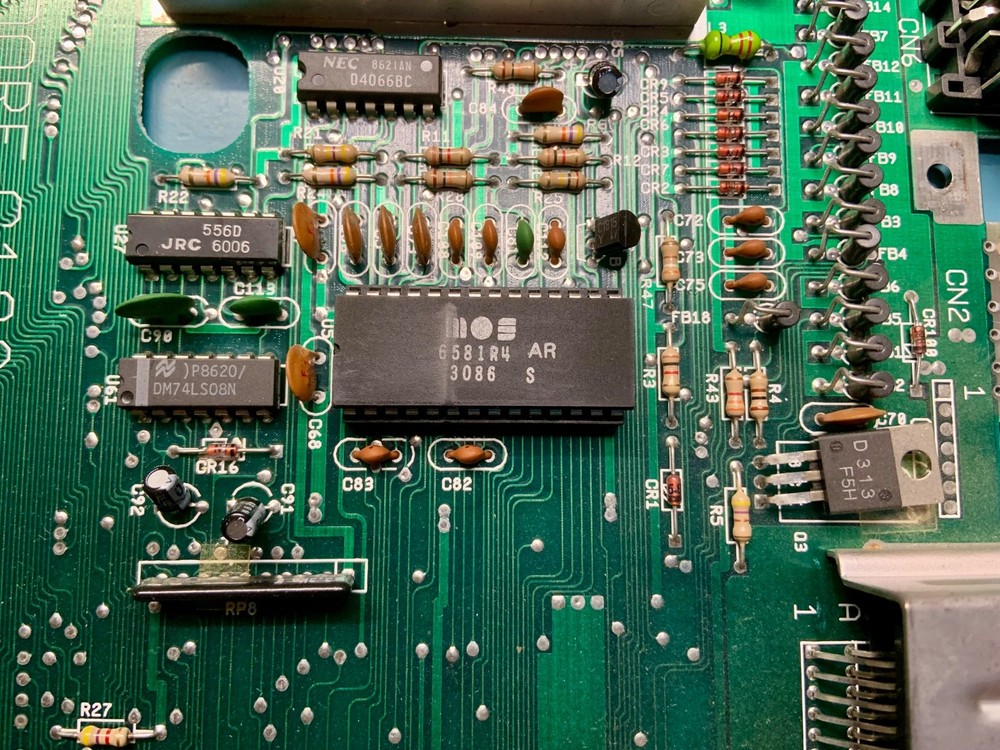 Commodore 128 Computer and 1571 Disk Drive Bundle