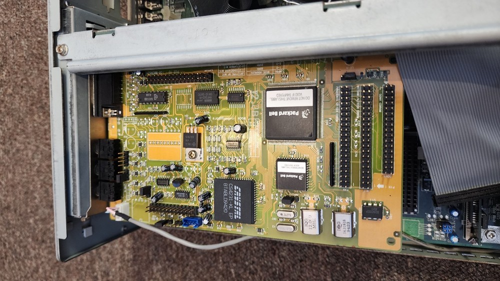 PACKARD BELL LEGEND 20CD VINTAGE COMPUTER READ DESCRIPTION