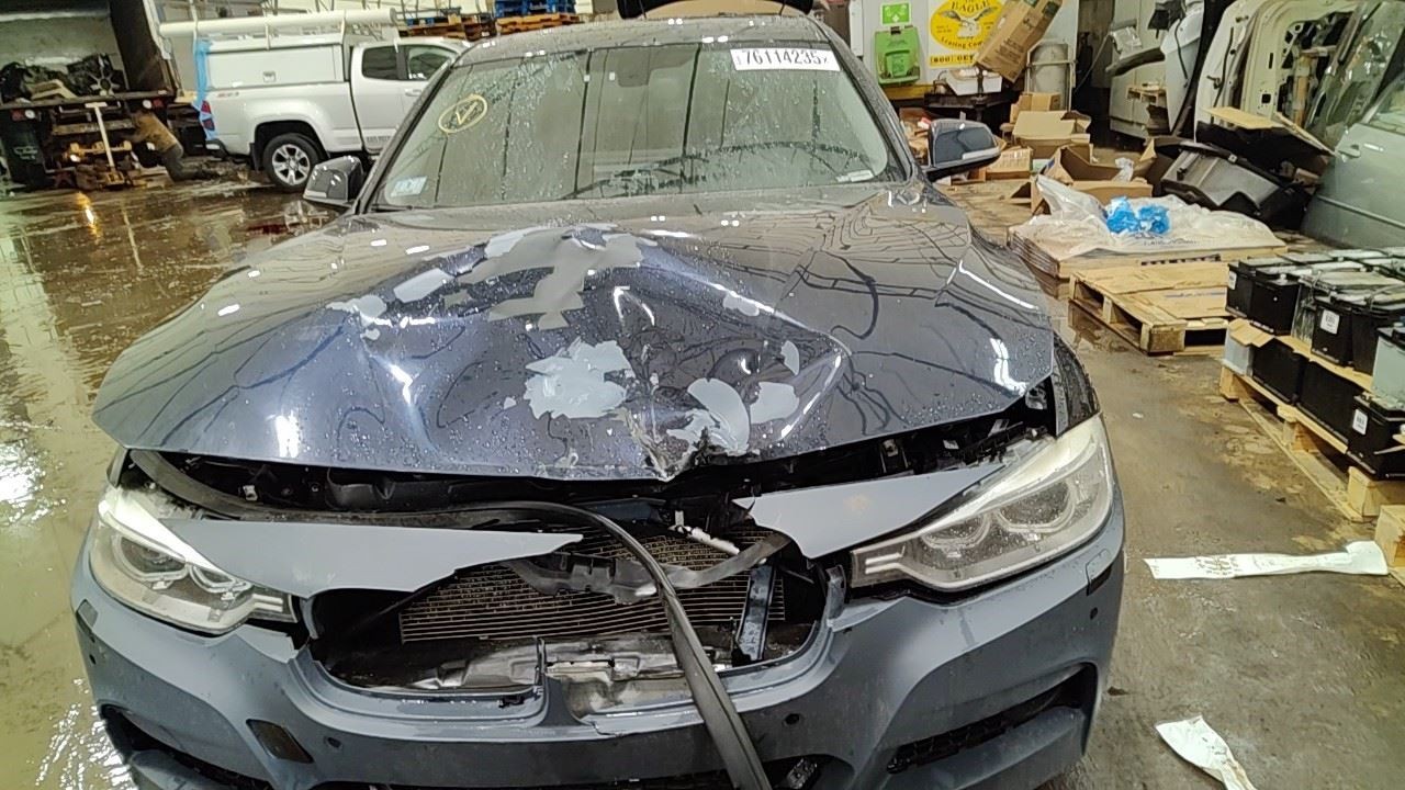 (LOCAL PICKUP ONLY) Roof Glass Fits 12-18 BMW 320i 7006501