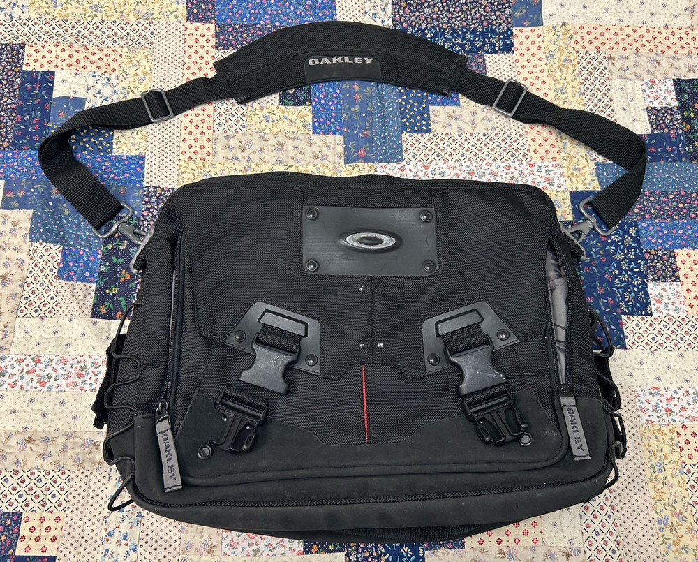 Oakley computer bag 2.0 Black Messenger Tactical Pack w/ Strap Pockets