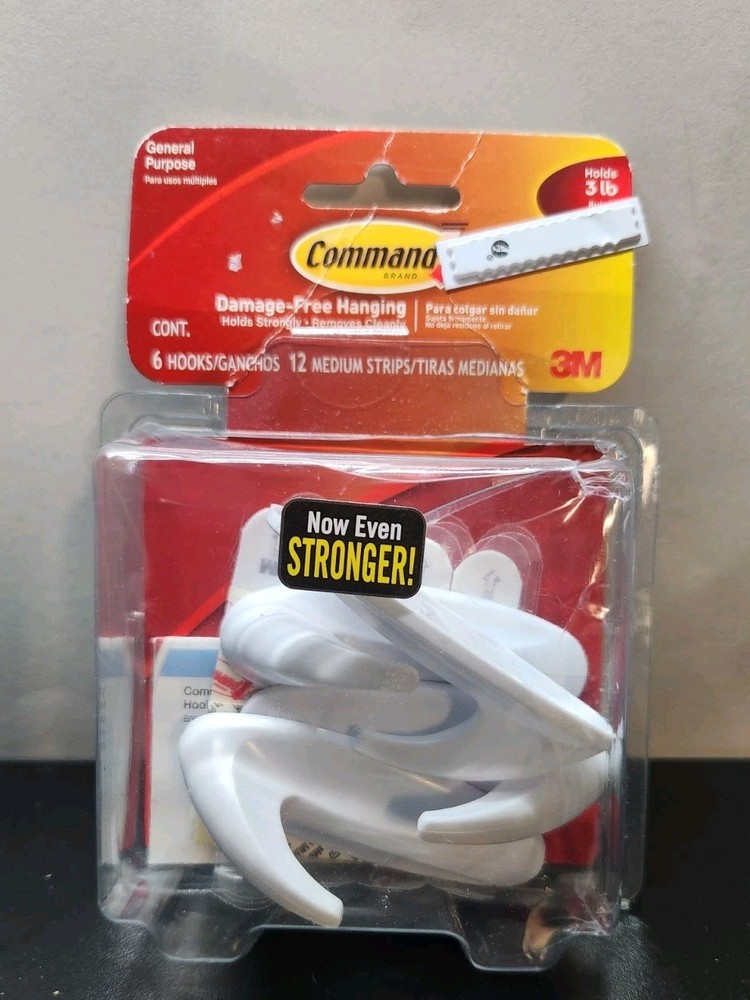 3M Command Hooks Medium White 3lb 4 Hooks w/ Strips Partial Pack