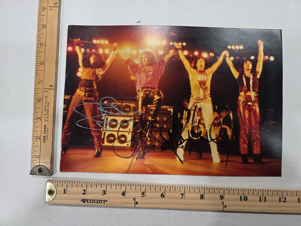 KISS Band Signed Autographed 8x11.5 Photo ROUGH EDGES JSA LOA Simmons/Carr + 2