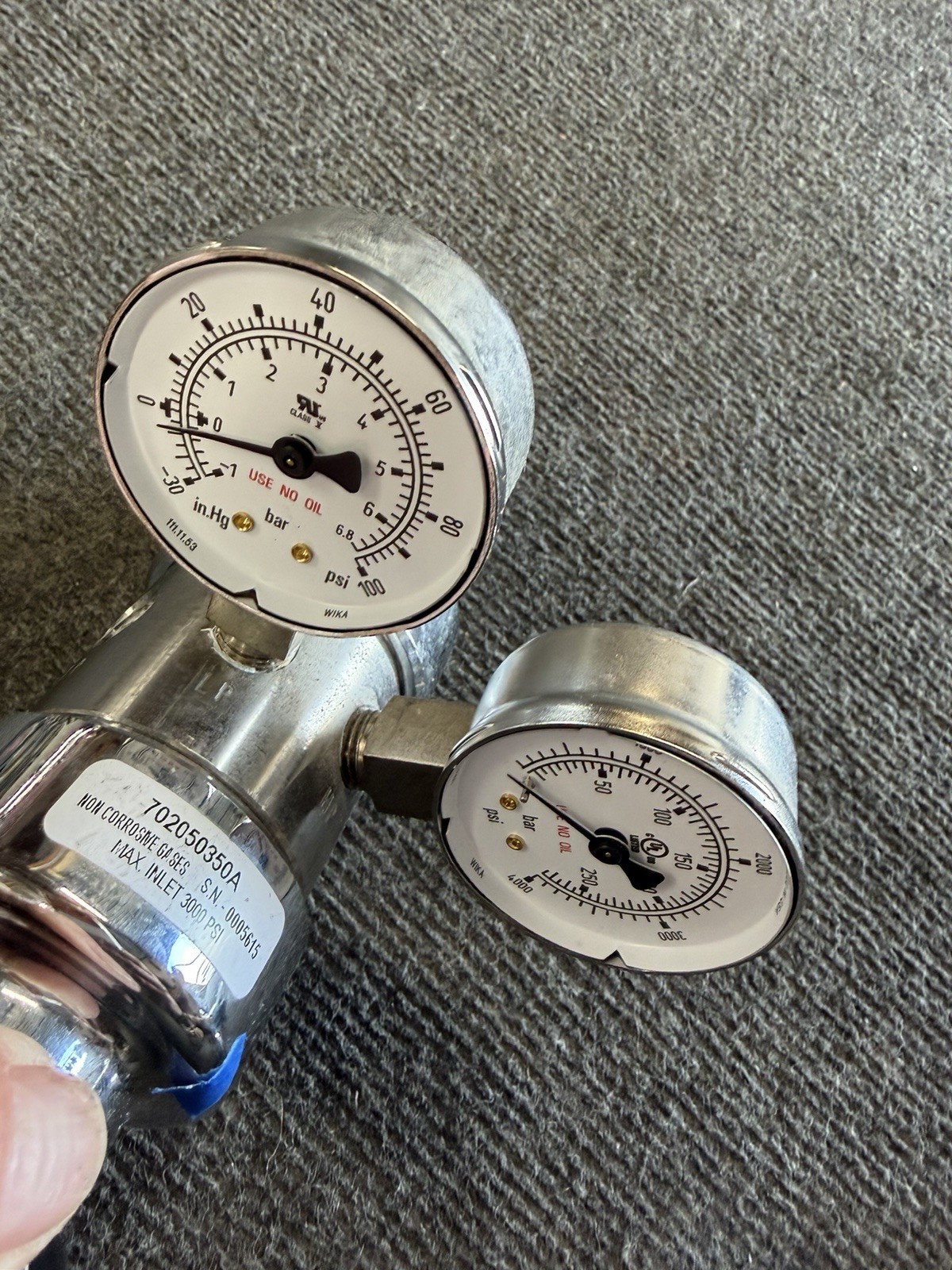 Lot of 3 High Purity Stainless Steel Pressure Regulators Matheson AirGas Harris