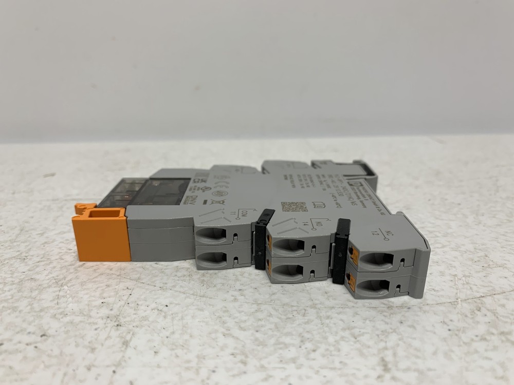 Phoenix Contact 2910530 Relay Module 24V DC
