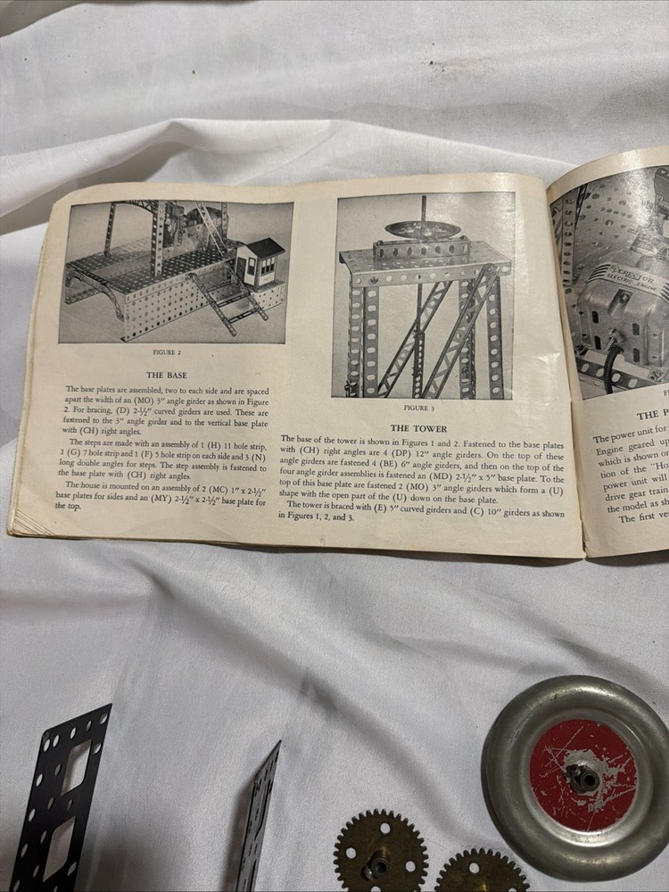 AC Gilbert Erector Set With Working A-47 Electric Motor