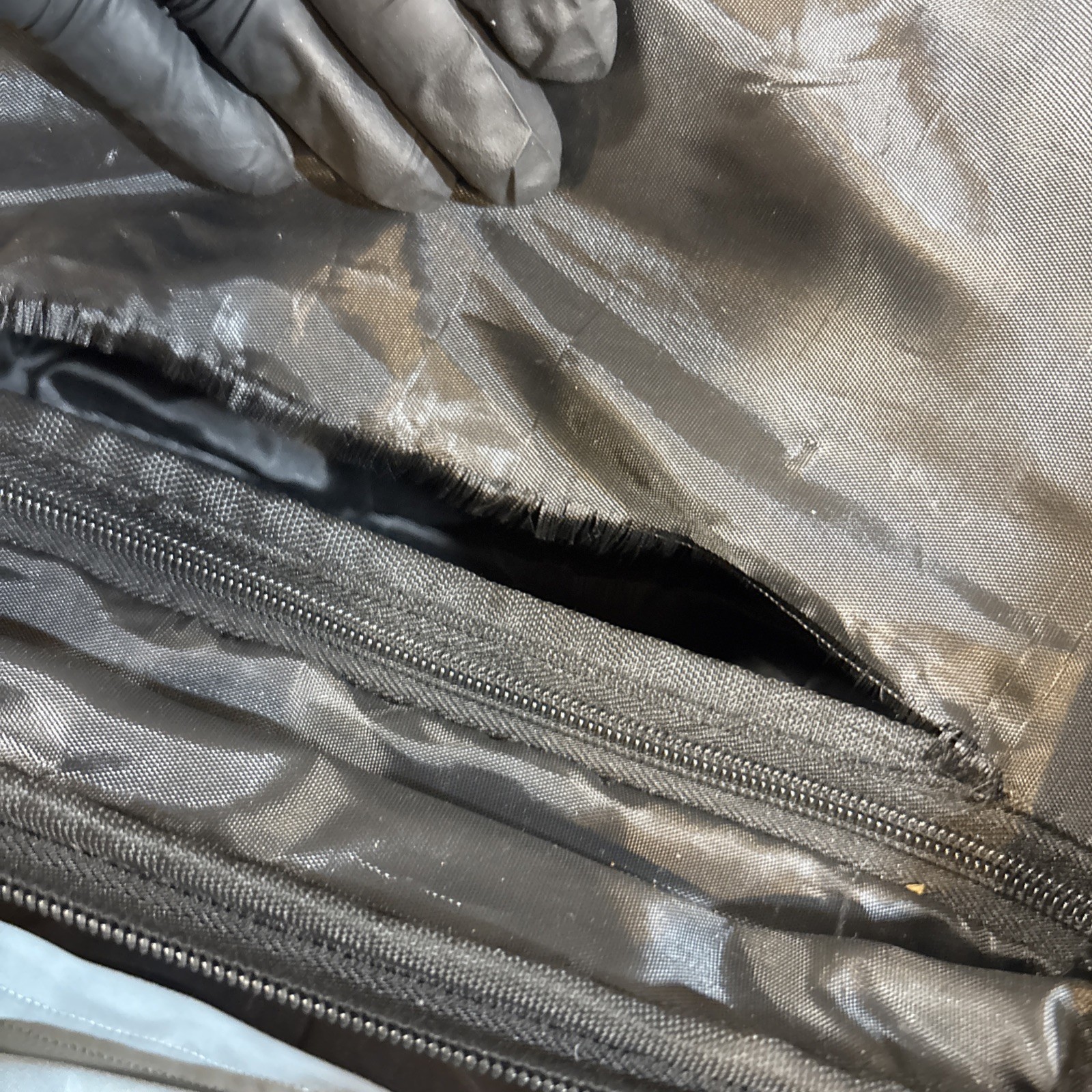 White Mountain Large Travel Luggage34x21x13. White Hard Case.