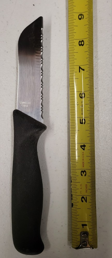 Bait Knife with Black Plastic Handle